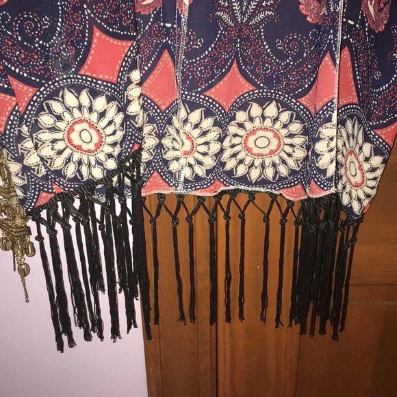 Patterned Kimono - Picture 2 of 3